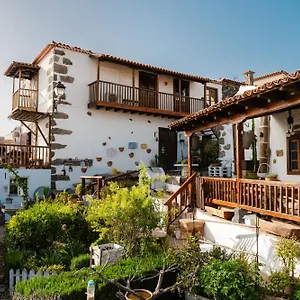 Landhaus Tajona & Granero